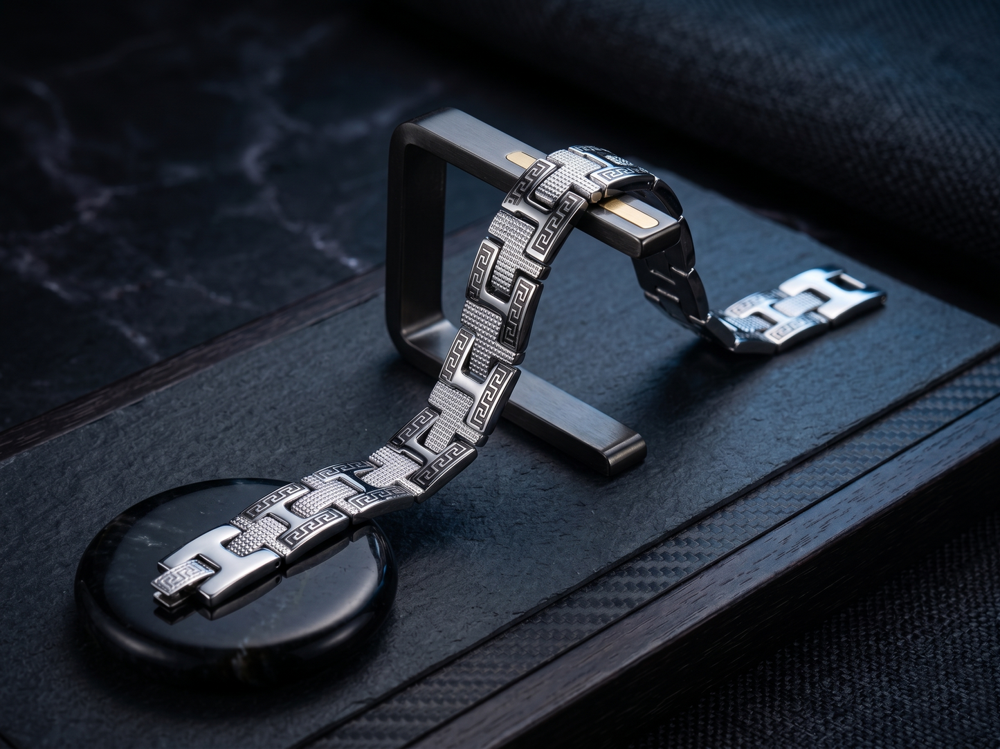 The Motor Way Casuals Men's Geometric Stainless Steel Bracelet – Silver & Black Premium Link Chain Bracelet