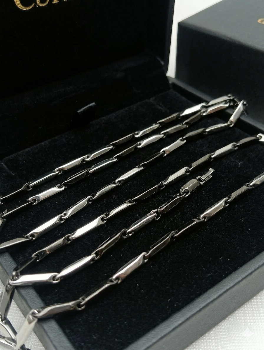 The Motor Way Casuals Black & Silver Geometric Link Chain Necklace for Men | Stainless Steel Fashion Necklace